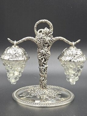 Godinger Silver Art Hanging Grapes Salt & Pepper Shaker Set - Original Box